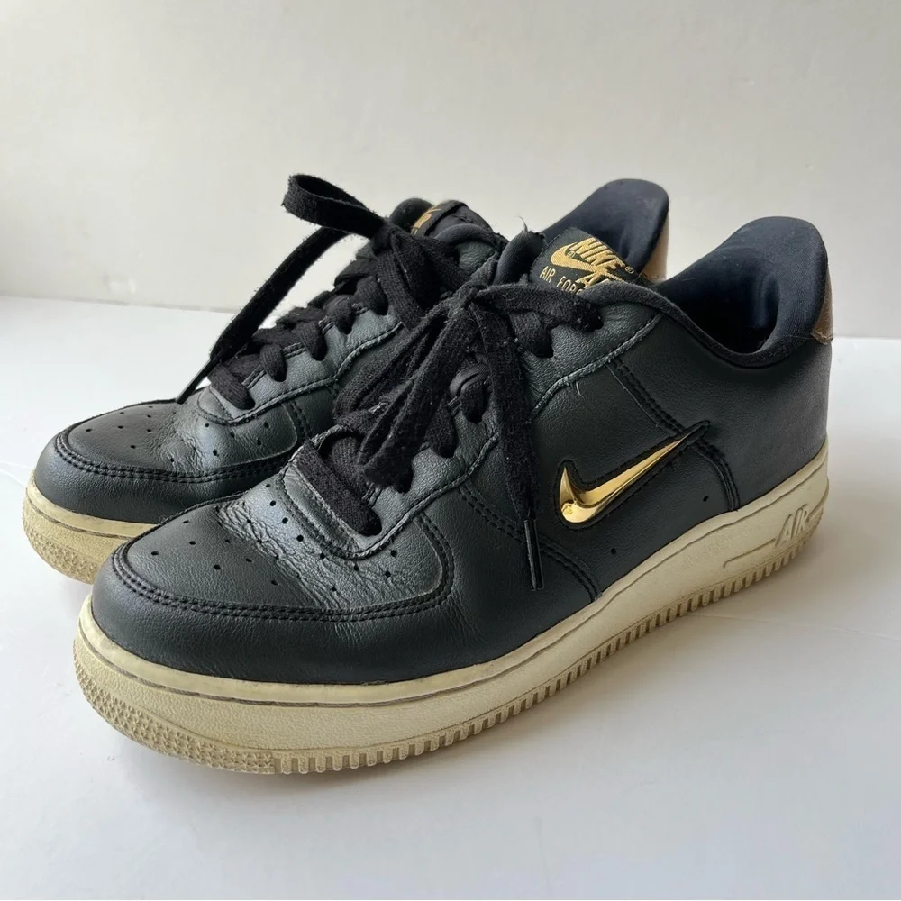 Nike Air Force 1 Low Jewel Black Metallic Gold Men's 6 Women's 7.5